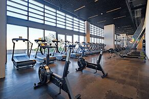Luxury Studio - Revolution Monument View - Gym