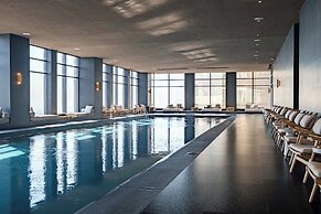 Luxury Studio - Revolution Monument View - Gym
