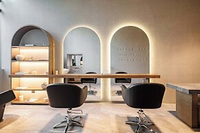 Luxury Studio - Revolution Monument View - Gym