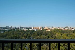 Stunning 1 BR Condo - Alameda Central - Downtown
