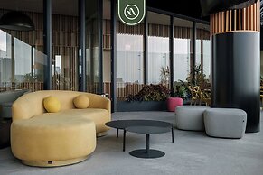 Studio With Amazing View - Great Location - Pool