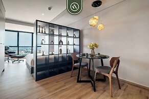 Studio With Amazing View - Great Location - Pool