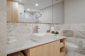 Luxury 2 BR Condo in Condesa