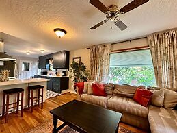 Seattle's Starlight Bungalow