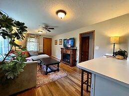 Seattle's Starlight Bungalow