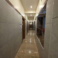 Hotel Raja Grand