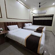 Hotel Raja Grand