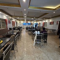 Hotel Raja Grand