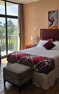 Au-thopia hotel