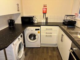 Larches Lane Retreat - Sleeps 5 - Wolverhampton
