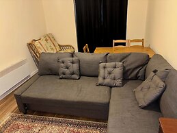 Larches Lane Retreat - Sleeps 5 - Wolverhampton