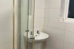 Larches Lane Retreat - Sleeps 5 - Wolverhampton