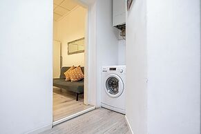 Bright 1BR Apartment in Central Vienna