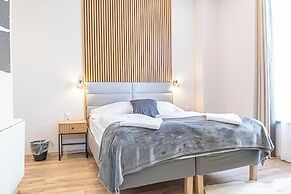 4BR Apartment for Groups Near Stadthalle