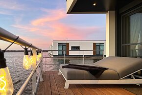 Bright Base With Coastal Access