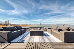 Bright Base With Coastal Access