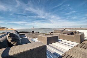 Bright Base With Coastal Access