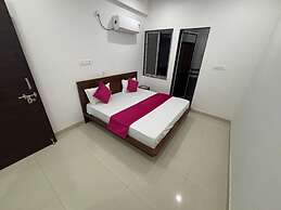 Hotel Shree Radhe Laxmi