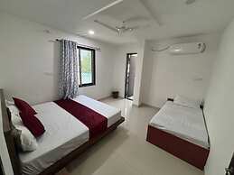 Hotel Shree Radhe Laxmi