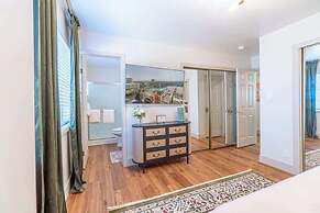The Deco Retreat - UNR - Pet Friendly