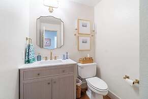 The Deco Retreat - UNR - Pet Friendly