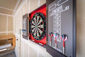 Modern Western Retreat Pet Friendly 4 Bed 2 Bath