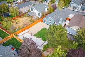 Modern Western Retreat Pet Friendly 4 Bed 2 Bath