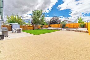 Modern Western Retreat Pet Friendly 4 Bed 2 Bath