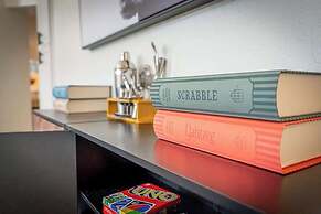 Modern Western Retreat Pet Friendly 4 Bed 2 Bath