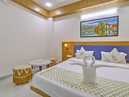 SkyLuxuria Hotel & Service Apartments