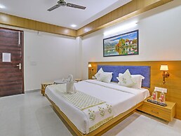 SkyLuxuria Hotel & Service Apartments