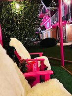 Pousada Pink Village