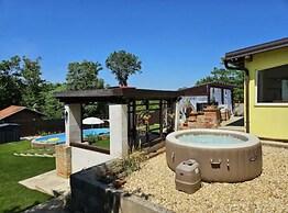 Luxury Pool Villa Aurora
