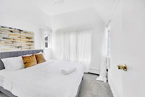Luxury 5 BR Home Free Parking