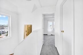 Luxury 5 BR Home Free Parking