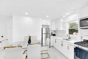 Luxury 5 BR Home Free Parking