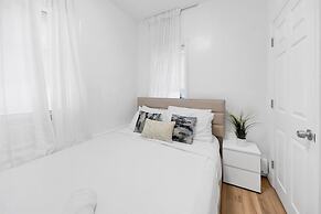 Luxury 5 BR Home Free Parking