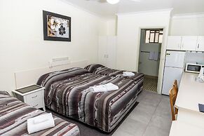 Benaraby Hilltop Motor Inn