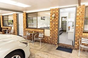 Benaraby Hilltop Motor Inn