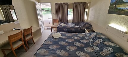 Benaraby Hilltop Motor Inn