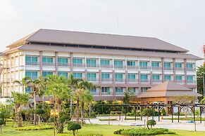 Swan Lake Hotel Sattahip