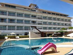 Swan Lake Hotel Sattahip