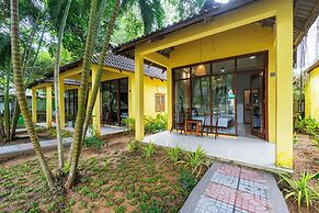 Green Bungalow Garden Resort