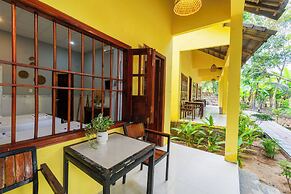 Green Bungalow Garden Resort