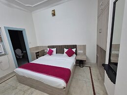 OnlyStay BeHappy Boutique House