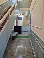 OnlyStay BeHappy Boutique House