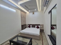 OnlyStay BeHappy Boutique House