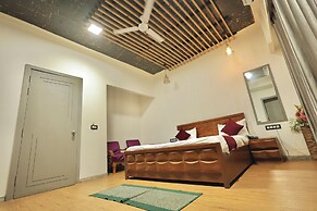 OnlyStay BeHappy Boutique House