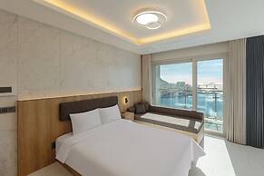 NewCZ Nampo Hotel