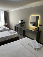 Grand Cennet Beach Hotel